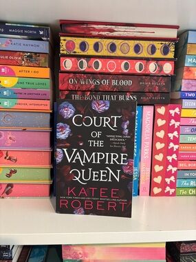 Court of the Vampire Queen by Katee Robert